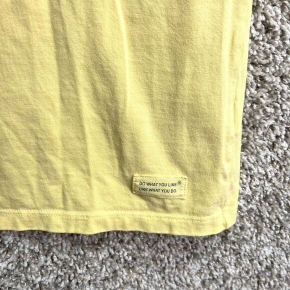 Life Is Good T-Shirt Women’s Small Yellow Classic Fit V-Neck Short Sleeve - Picture 3 of 5